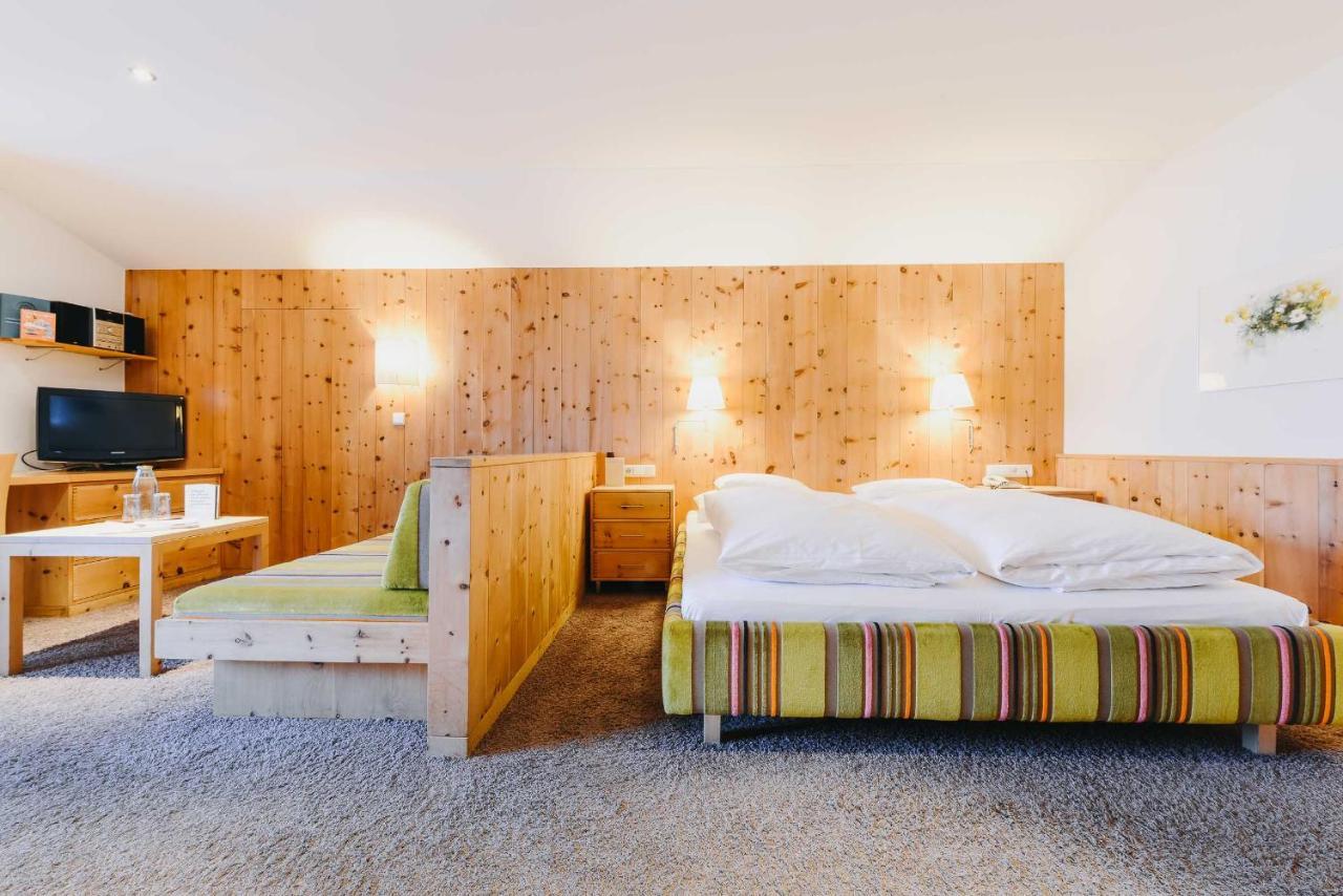 Hotel Aurora Lech am Arlberg Esterno foto